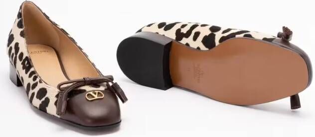 Valentino Garavani `Vg Valet Du Roi` Ballerinas in bruin