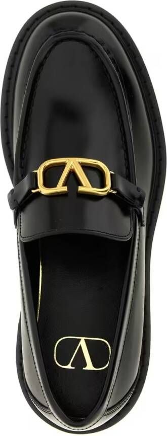 Valentino Garavani 'Vlogo Signature' Loafers in zwart