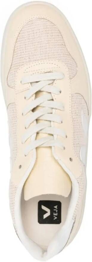 Veja Low-Top Sneakers V-10 J-Mesh Sneakers in beige