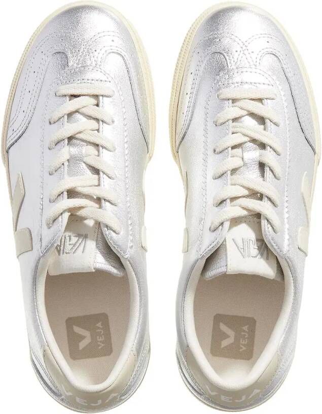 Veja Low-Top Sneakers Volley in zilver