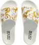 Versace Jeans Couture Slippers & Mules Fondo Shelly Dis. Sq3 in wit - Thumbnail 13