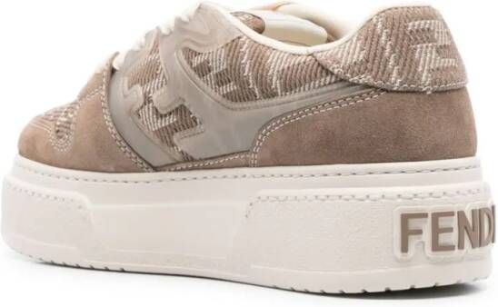 Fendi Low-Top Sneakers Chunky Platform Lace-Up Sneakers in wit