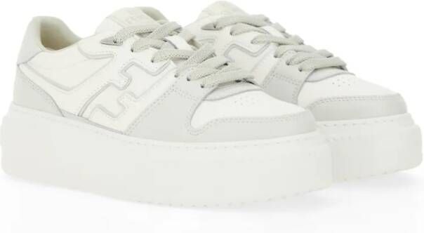 Fendi Low-Top Sneakers " Match" Lace-Up Sneaker in wit