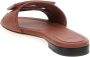 Fendi Sandalen 'Baguette' Slides in bruin - Thumbnail 2