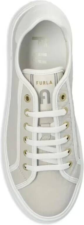 Furla Low-Top Sneakers Beige Textured Leather Platform Sneakers in wit