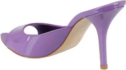 Gia Borghini Sandalen Pointed Toe Mule In Glossy Purple Leather in paars