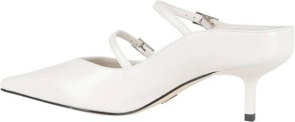 Giampaolo Viozzi Hoge hakken Pointed Toe Nappa Pumps Butter in wit