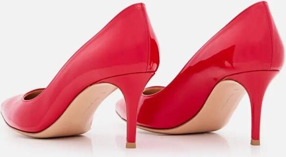 Gianvito Rossi Hoge hakken 70mm Patent Leather Pump in rood