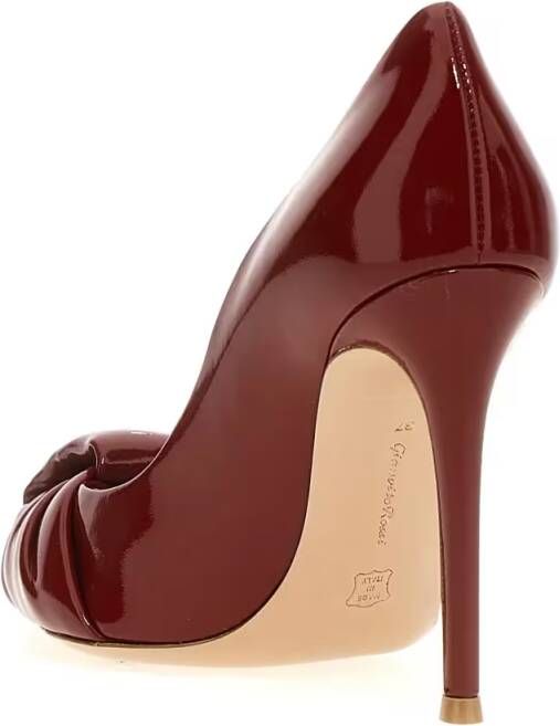 Gianvito Rossi Hoge hakken 'Nuit' Pumps in rood