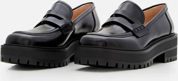 Gianvito Rossi Leather Loafer in zwart