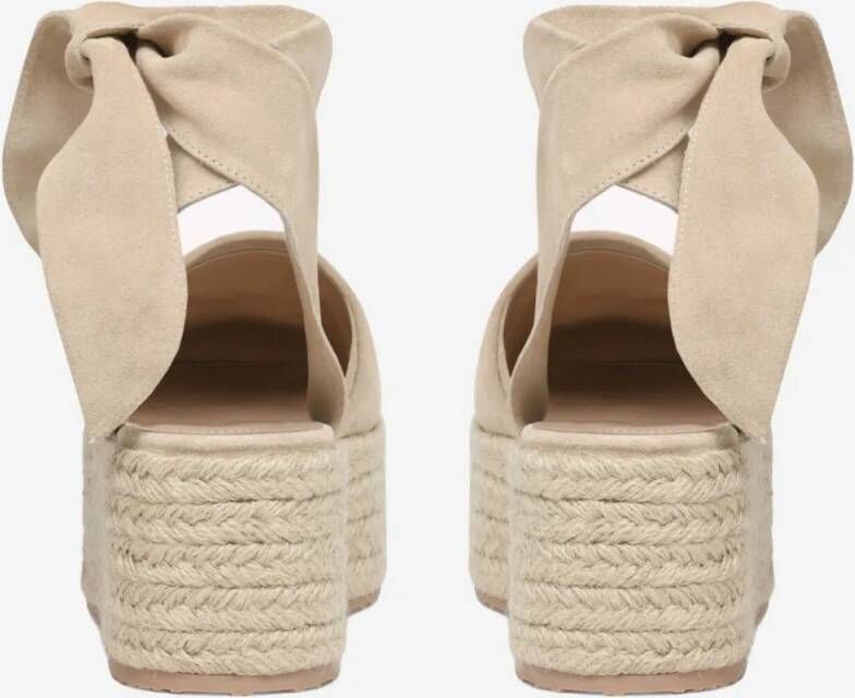 Gianvito Rossi Sandalen Almeria Slingback Shoes in beige