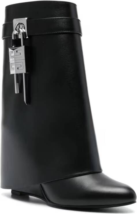 Givenchy Boots Ankle Boots With Pointed Toe in zwart