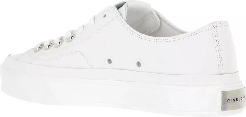 Givenchy Sneakers City Sneakers Grained Leather in wit
