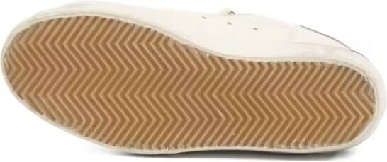 Golden Goose Low-Top Sneakers Classic Low-Top Sneakers With Vintage Finish in beige
