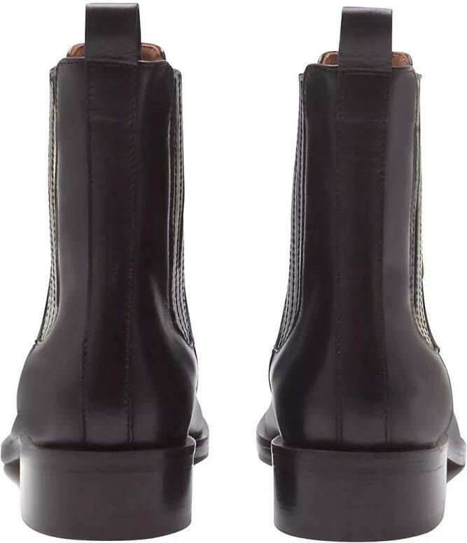 Isabel Bernard Boots & laarzen Vendôme Chey Calfskin Leather Chelsea Boots in zwart