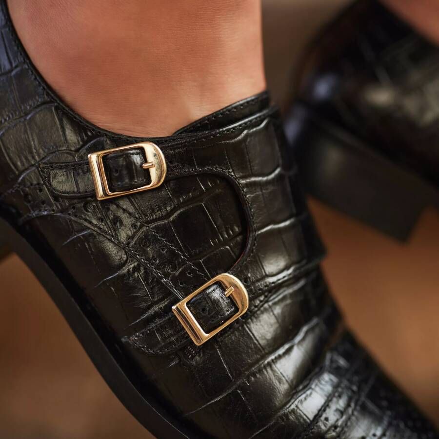 Isabel Bernard Loafers & ballerina schoenen Vendôme Sophie Croco Schwarze Leder in zwart