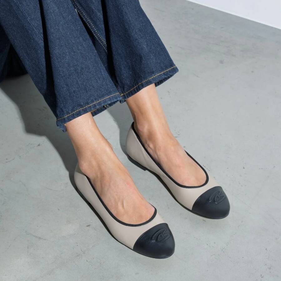 Isabel Bernard Low-Top Sneakers Vendôme Ynes Ballerinas in taupe