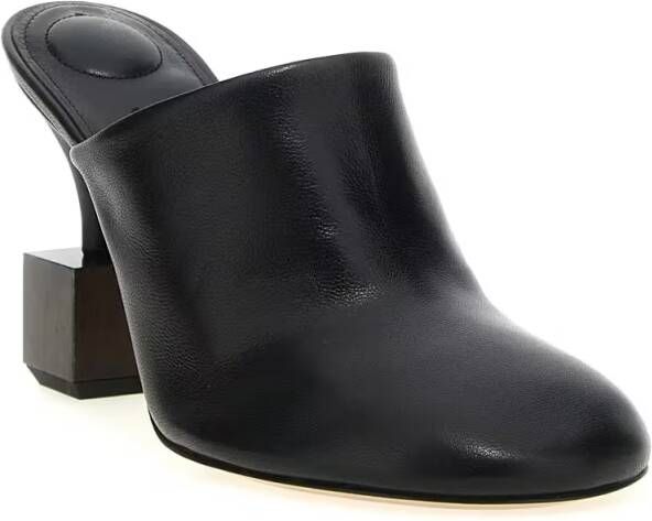 Jacquemus Slippers & Mules 'Les Mules Bisou' Mules in zwart