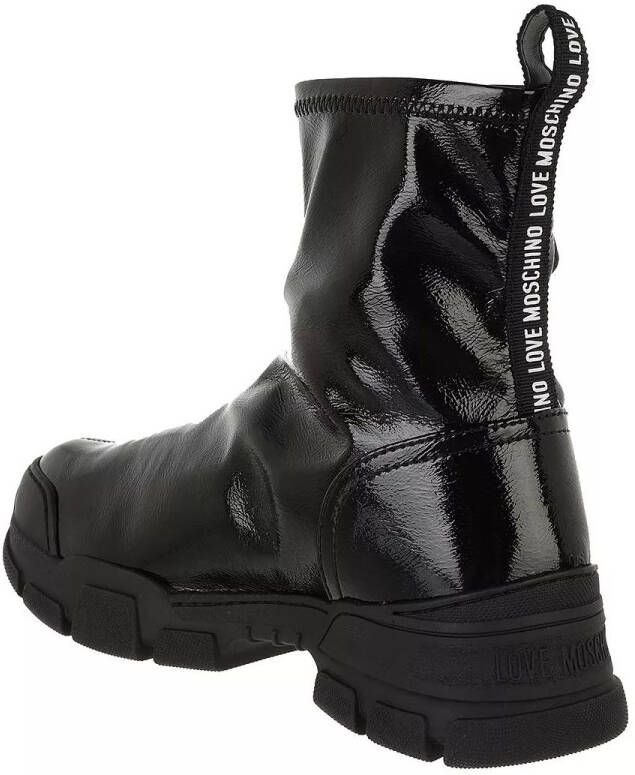 Love Moschino Boots & laarzen Sneakerd Trek45 Lack Stretch in zwart