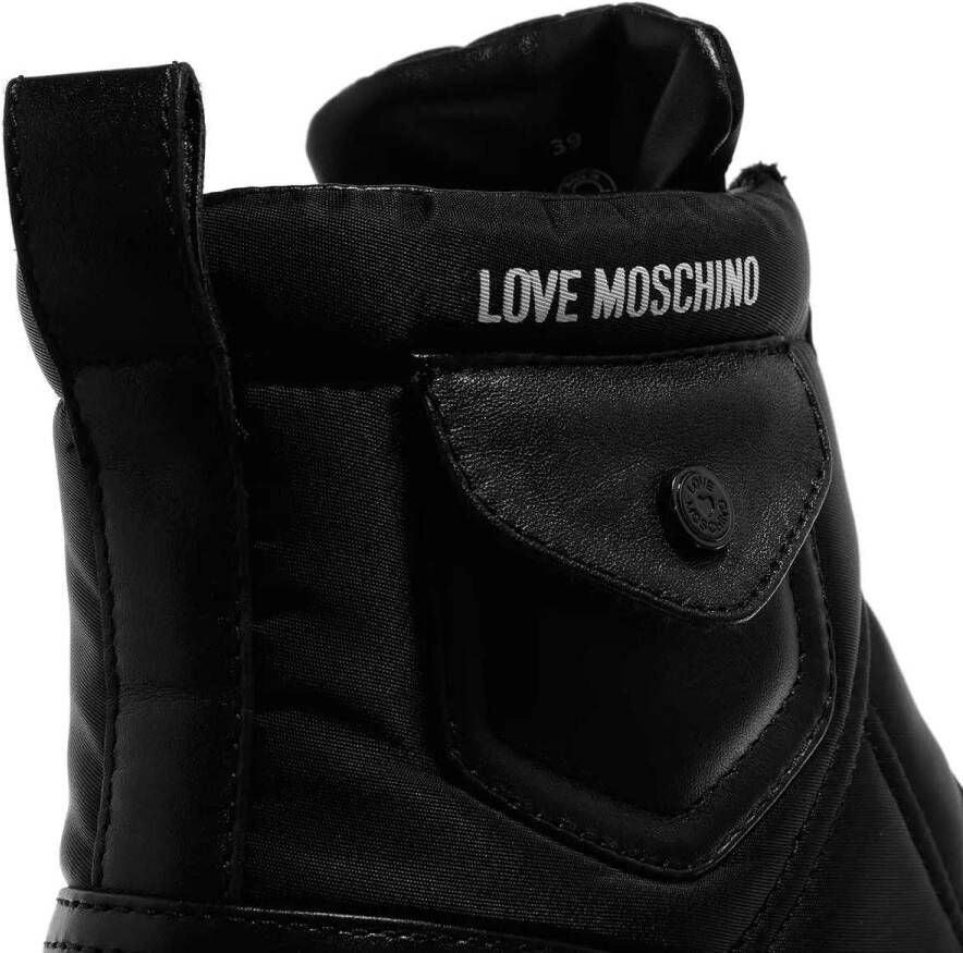 Love Moschino Boots & laarzen Sneakerd.Trek45 Vitello+Nylon in zwart