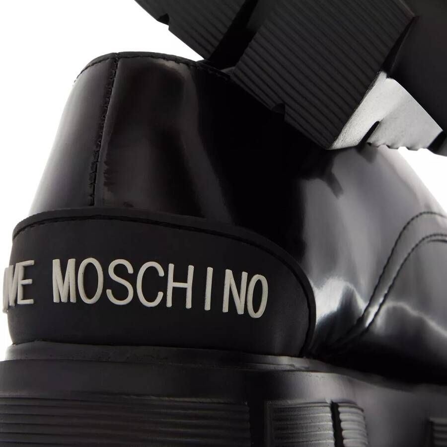 Love Moschino Loafers & ballerina schoenen Winter Tassel in zwart
