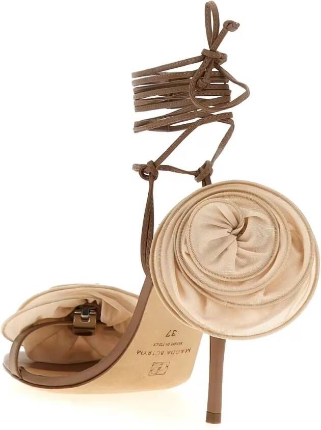 Magda Butrym Sandalen 'Re25' Sandals in beige