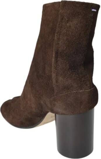 Maison Margiela Boots Brown Suede Tabi Ankle Boots in bruin