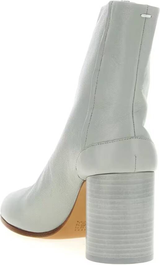 Maison Margiela Boots 'Tabi' Ankle Boots in wit