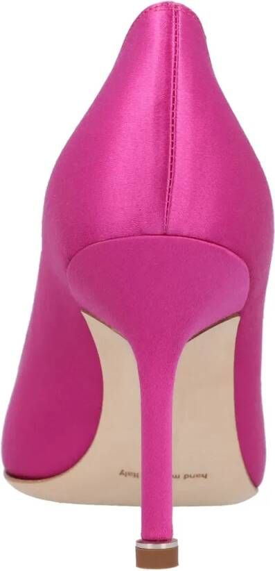 Manolo Blahnik Hoge hakken Hangisi 090 Pump Pink in roze