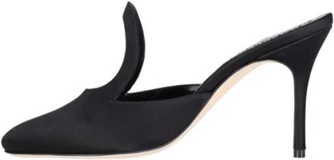 Manolo Blahnik Slippers & Mules "Fugati" Mules in zwart