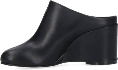 MM6 Maison Margiela Slippers & Mules "Anatomic" Platform Mules – Black in zwart
