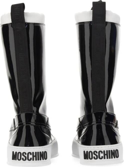 Moschino Boots Glossy High-Shaft Boots With Contrasting Sole in zwart