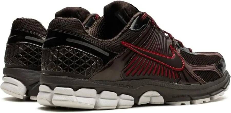 Nike Low-Top Sneakers Zoom Vomero 5 Sneakers in bruin