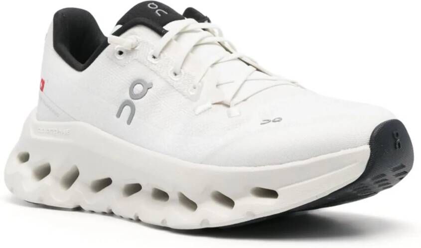 On Low-Top Sneakers Cloudtilt' Sneakers in wit