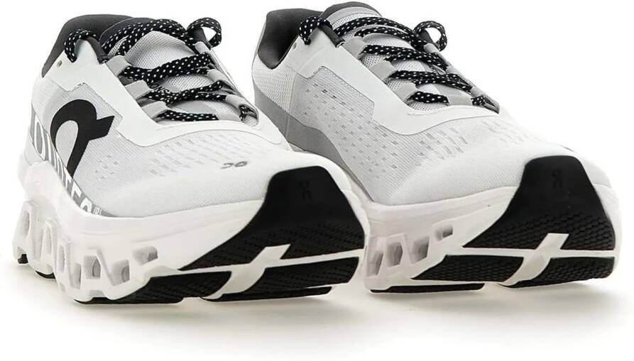 On Low-Top Sneakers White in wit