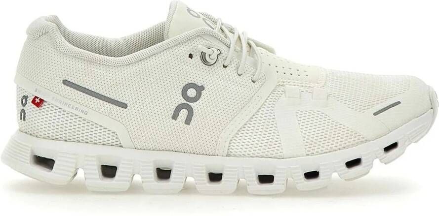 On Low-Top Sneakers White in wit