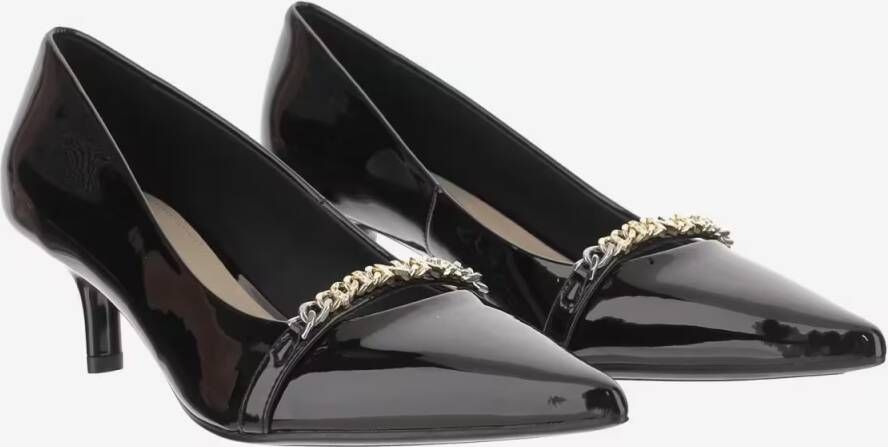 Pinko Sandalen Glossy Leather Pump With Pointed Toe And Logo Chai in zwart
