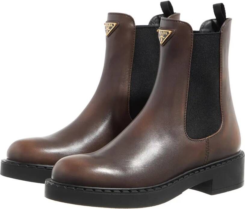 Prada Boots Calf Leather Boots in bruin