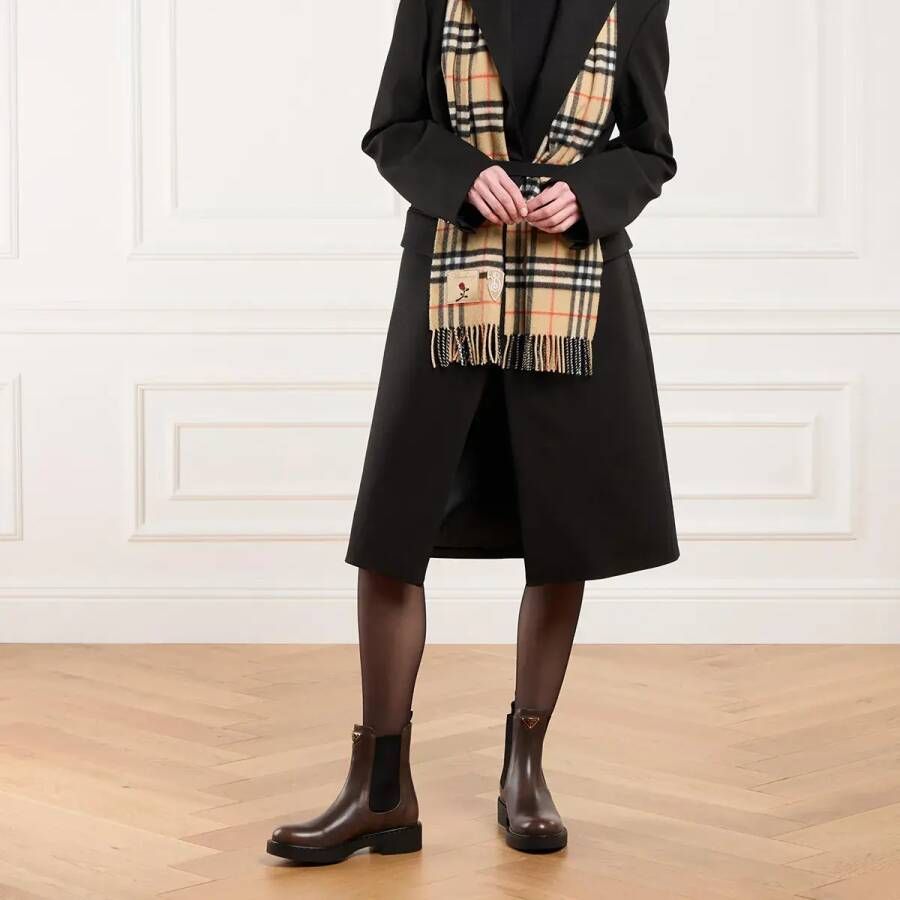 Prada Boots Calf Leather Boots in bruin