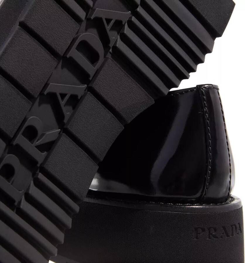 Prada Loafers Mocassini Loafers in zwart