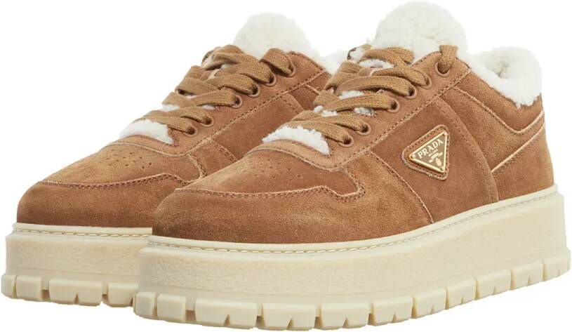 Prada Low-Top Sneakers Suede Sneaker in bruin