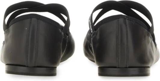 Repetto "Joana" Dancer Flat Shoes in zwart