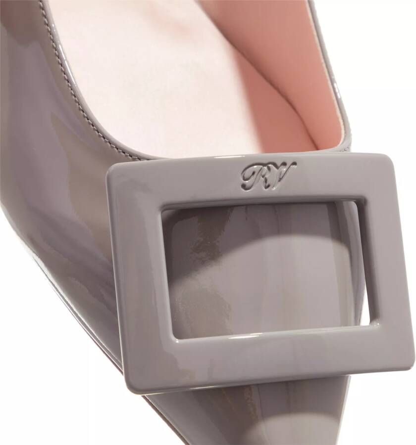 Roger Vivier Loafers & ballerina schoenen Enamel Plain Leather Logo Ballet Shoes in grijs