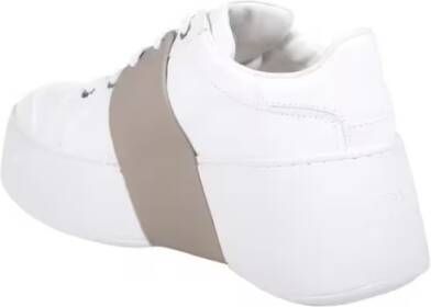 Roger Vivier Low-Top Sneakers Viv Skate High Strass Sneaker in wit