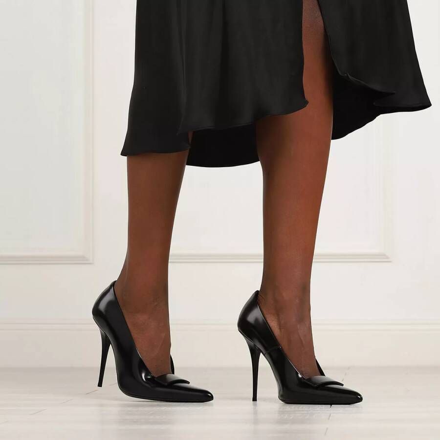 Saint Laurent Pumps & high heels Pumps & Mules in zwart