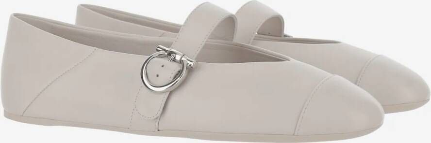Salvatore Ferragamo Ballet Flats Ornament Hooks in wit