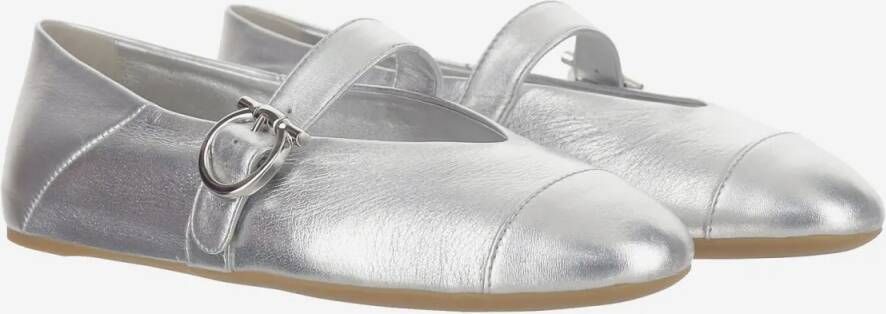 Salvatore Ferragamo Ballet Flats Ornament Hooks in zilver