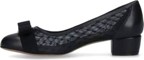 Salvatore Ferragamo Hoge hakken "Vara" Mesh Décolleté – Black in zwart