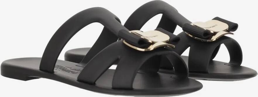 Salvatore Ferragamo Sandalen New Vara Rubber Sandals in zwart