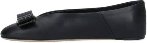 Salvatore Ferragamo "Vara" Bow Ballerinas – Black in zwart